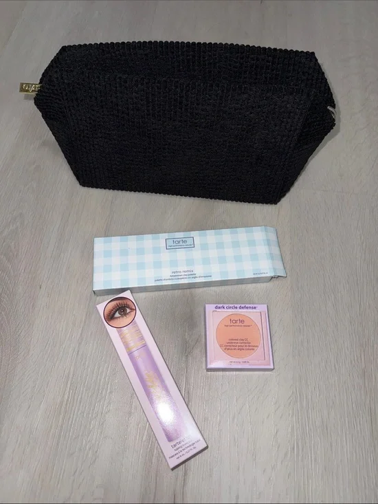 Tarte Eyeshadow Palette, CC Under Eye Corrector, Tubing mascara & makeup bag bun