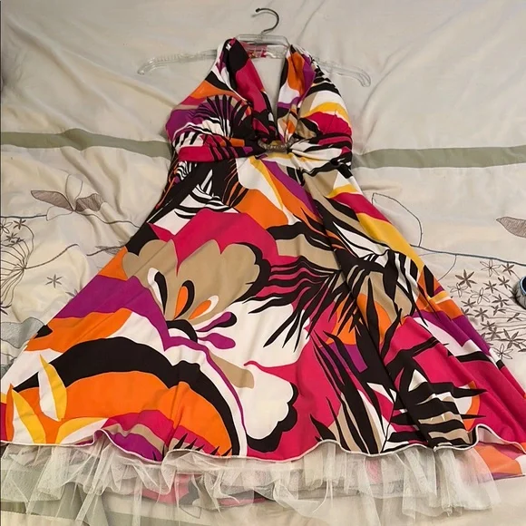 Vibrant Halter mini Dress with Floral Print
