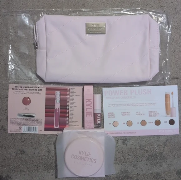Kylie Cosmetics makeup set Bundle