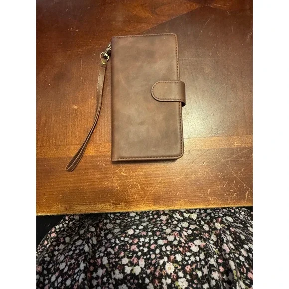 Iphone wallet case‎ brown faux leather Iphone 15 wristlet