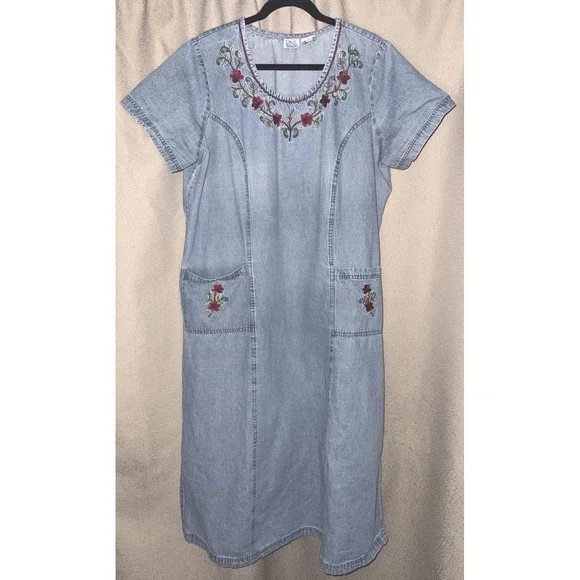 Only Necessities Granny Core Cottage Core Denim‎ Floral Embroidered Maxi Dress