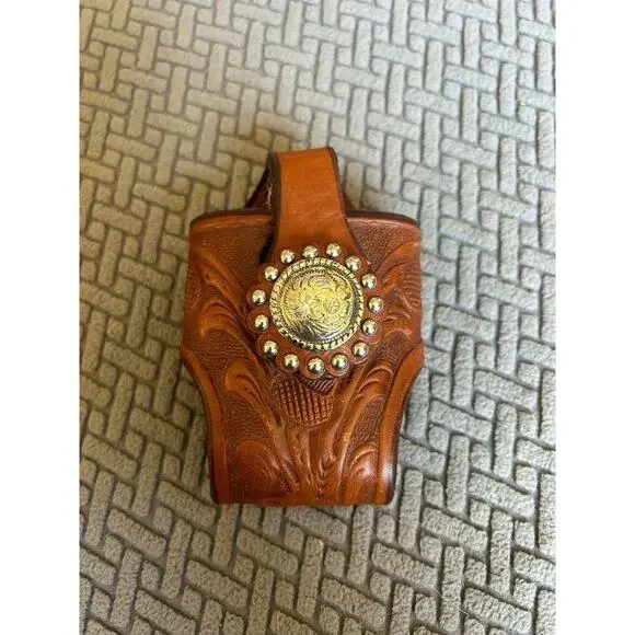 Tooled Leather Cell Phone Case With Silver Concho Montana Silversmiths Vintage