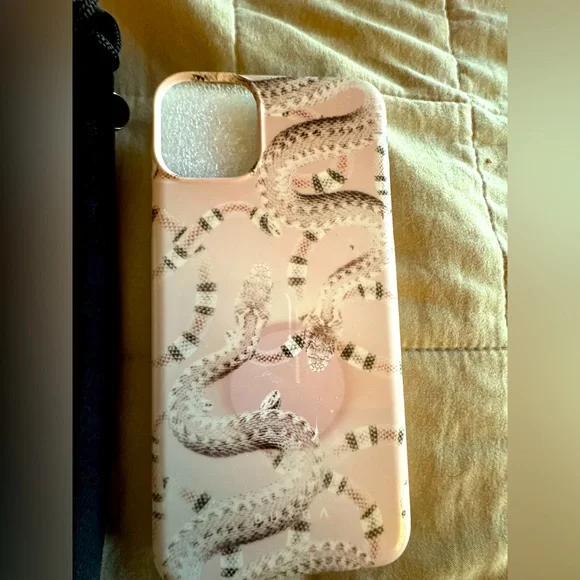 Burga blush/light pink snake detailed 11 pro max case with bag