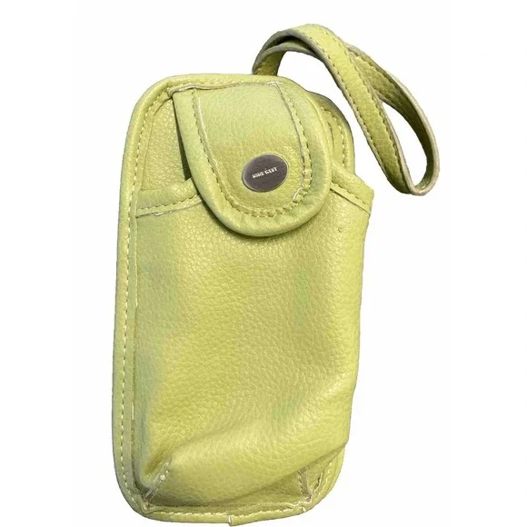 NINE WEST Green Wristlet Cell Phone Case Organizer ID