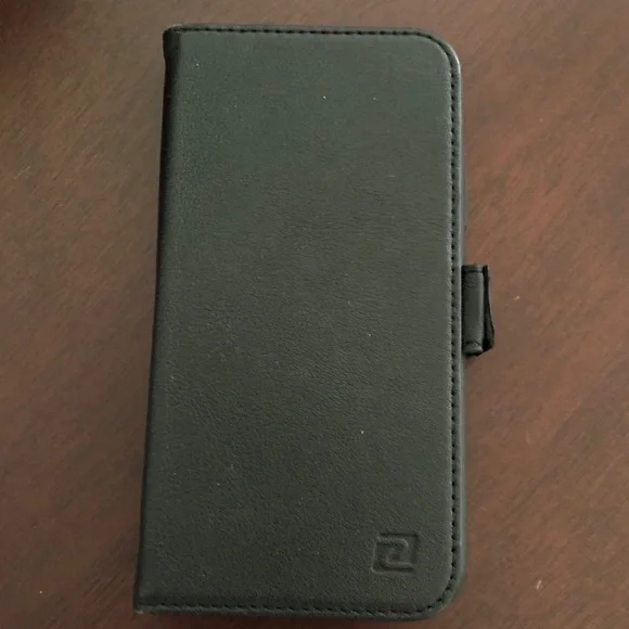Black‎ IPhone X leather case