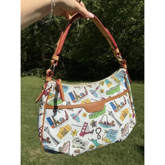 Dooney & Bourke East West‎ Collins Hobo Handbag Americana Hollywood Travel MINT