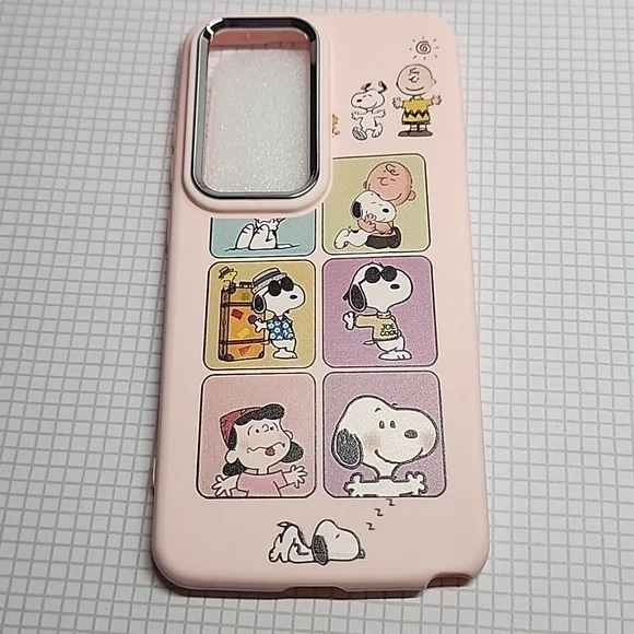 Brand new Samsung Galaxy S25 Ultra Snoopy Silicone Phonecase