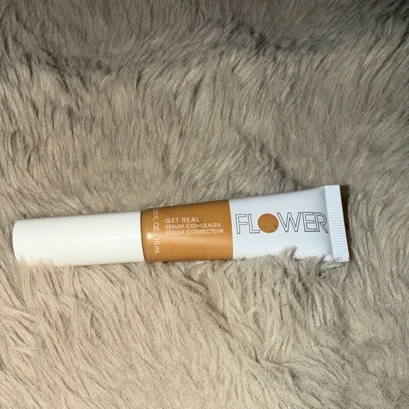 New Flower Beauty Get Real Serum Concealer - Tan