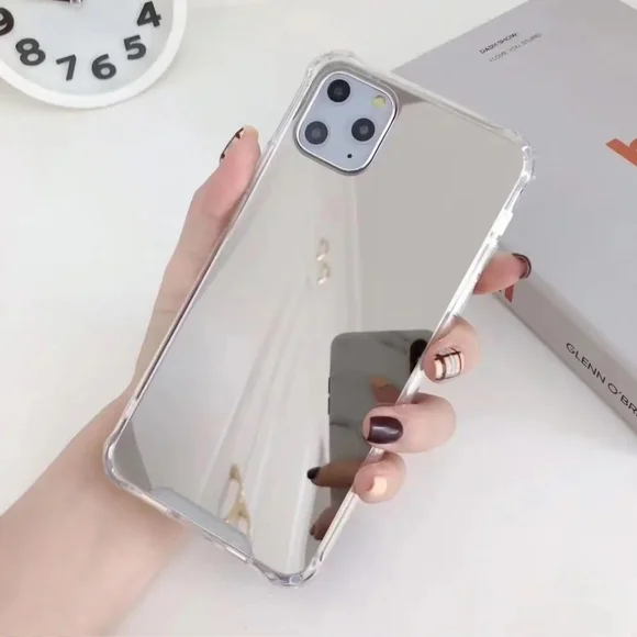 14 Pro iPhone Case Mirrored Phone Cover Silver