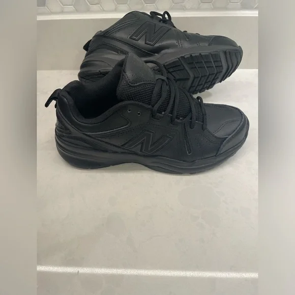 New Balance Black Sneakers‎ Women Size 6.5