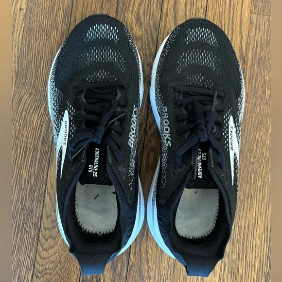 Brooks Black and White Adrenaline GTS Women's Running Shoes - 8 EXTRA WIDE