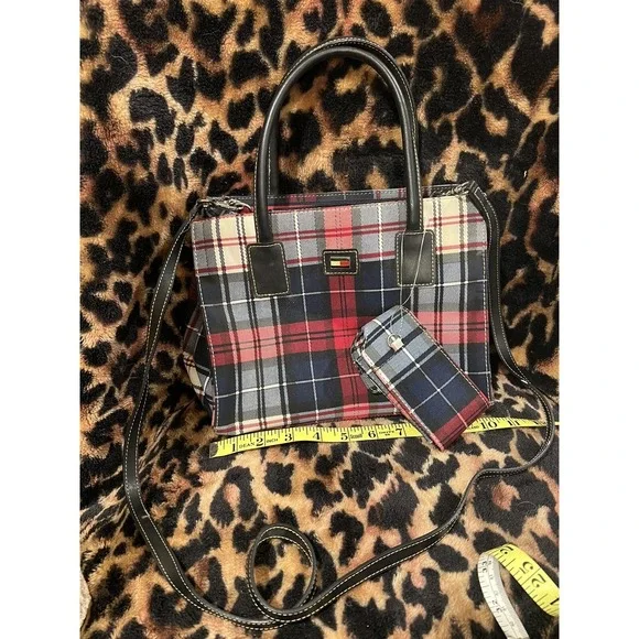 Tommy Hilfiger Plaid Purse With Phone Case Vintage NWOT‎