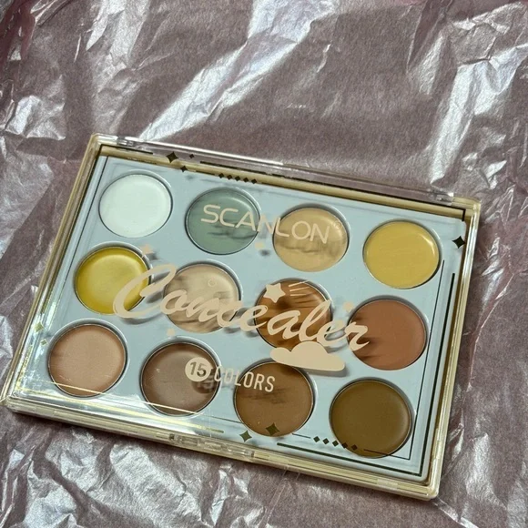 Scanlon Concealer Palette - 15 Colors pallet nwt