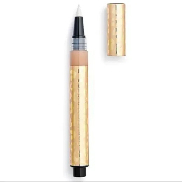 ⚜️HP⚜️ 5/$25💜 Revolution Pro Brighten & Tighten Concealer