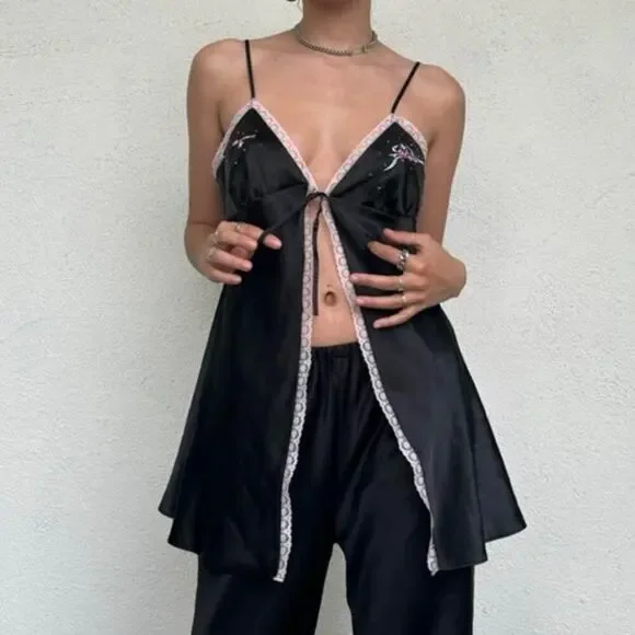 Y2K VICTORIA’S SECRET Black/Pink Satin Embroidered Beaded Lingerie Sexy Size l