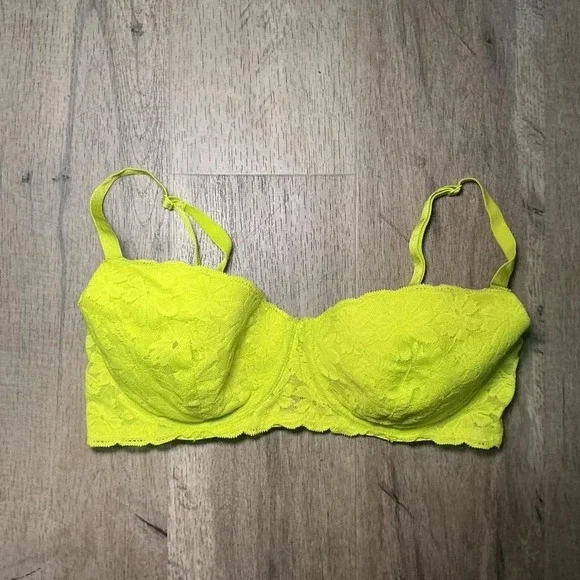 No Boundaries Lace Bra Size 36D Neon Yellow Lime Underwire Bold Everyday