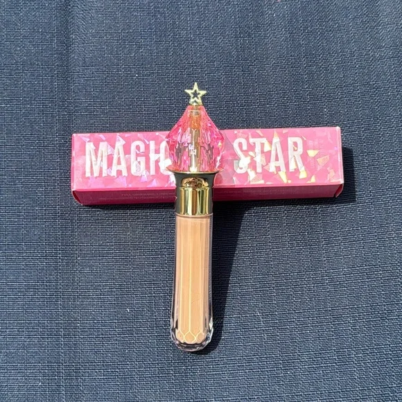 Vaulted! Jeffree Star C15.5 Magic Star Concealer
