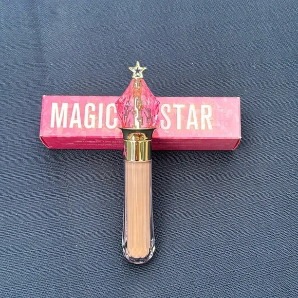 Jeffree Star C19 Magic Star Concealer