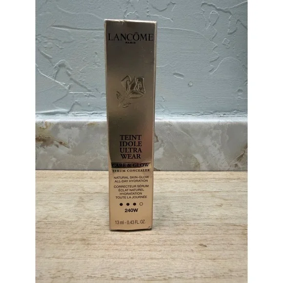 Lancome Teint Idole Ultra Wear Care & Glow Serum Concealer 240W 13ml New in Box