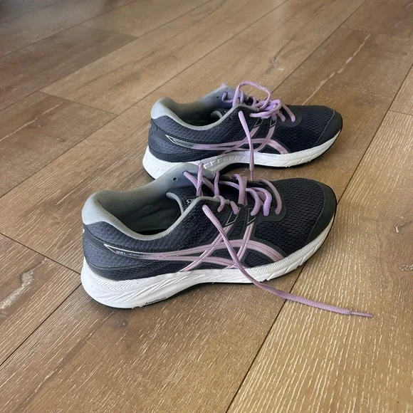 Asics Women's Black and Purple Athletic Shoes