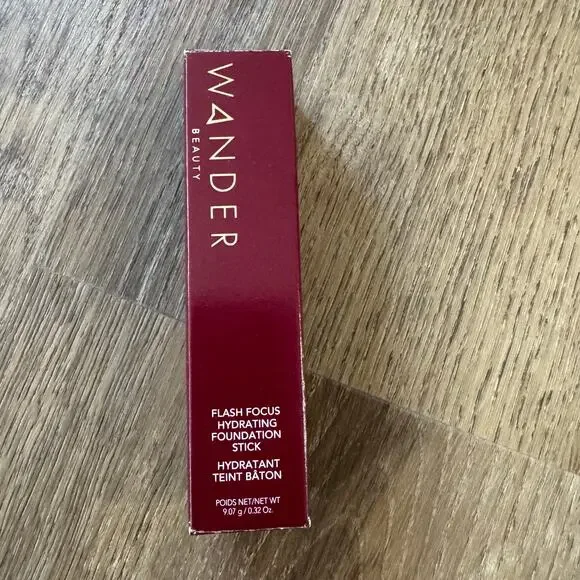 Wander Beauty Flash Focus Hydrating Foundation Stick in Golden Medium