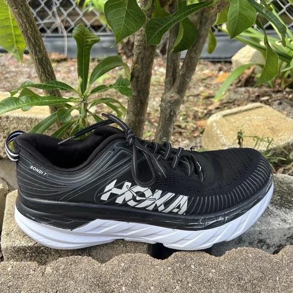Size 9 Hoka One One Womens Bondi 7 1110519 Black Running Sneaker Shoes Worn