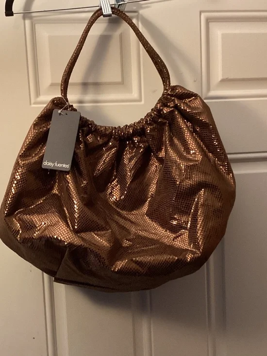 🌸NEW Daisy Fuentes Rouched Oversized purse bag🌸 BRONZE Metallic look