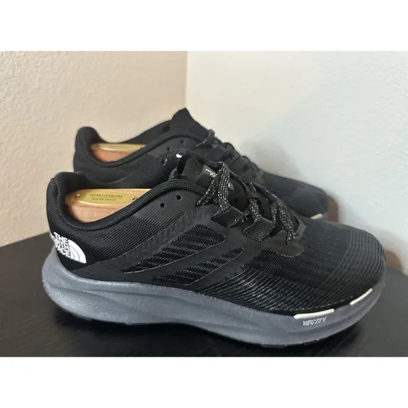 THE NORTH FACE Women's VECTIV Eminus Trail Running Shoe Black White Size 8.5‎