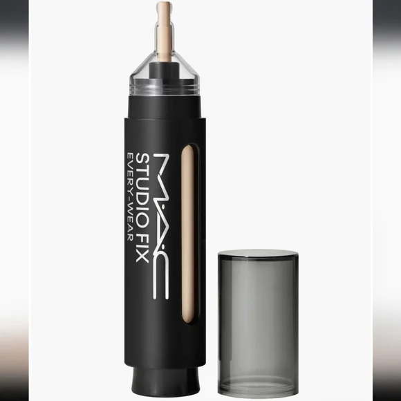 NIB $40 MAC Studio Fix Every-Wear All-Over Concealer Face Pen In NC12