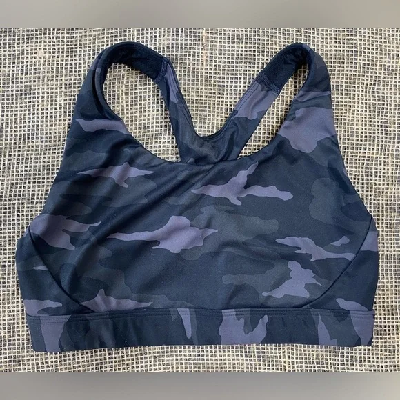 Athleta Ultimate Black Camouflage Printed Sports Bra, Size Small