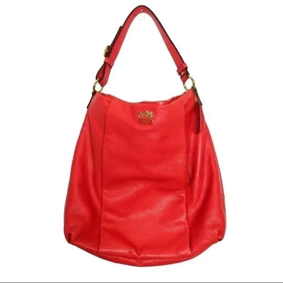 Coach | Coral Hobo Pebble Leather Hand Bag