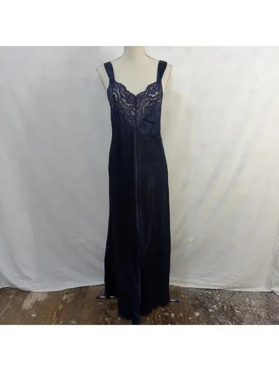 Navy lace front satin Vanity fair 70s vintage gown lingerie