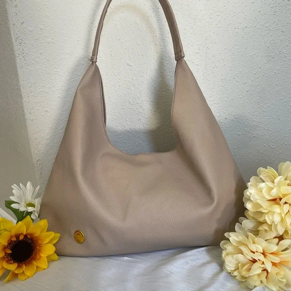 KENDALL+KYLIE Elegant beige bag boho style women’s versatile Modern shoulder bag