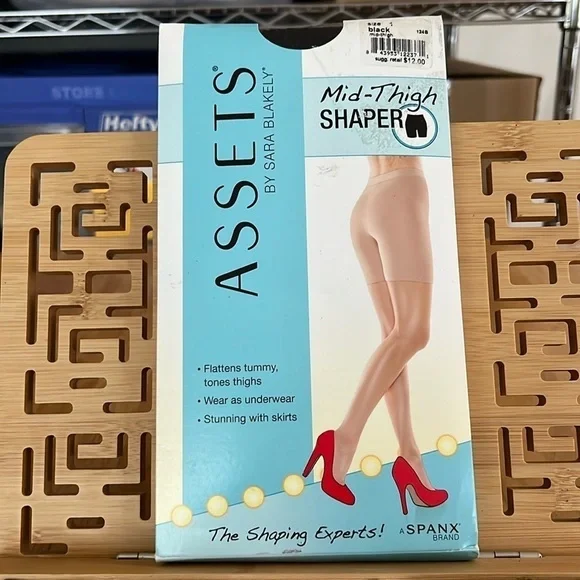Spanx Assets Size 1 Black Mid Thigh Shaper 4''0