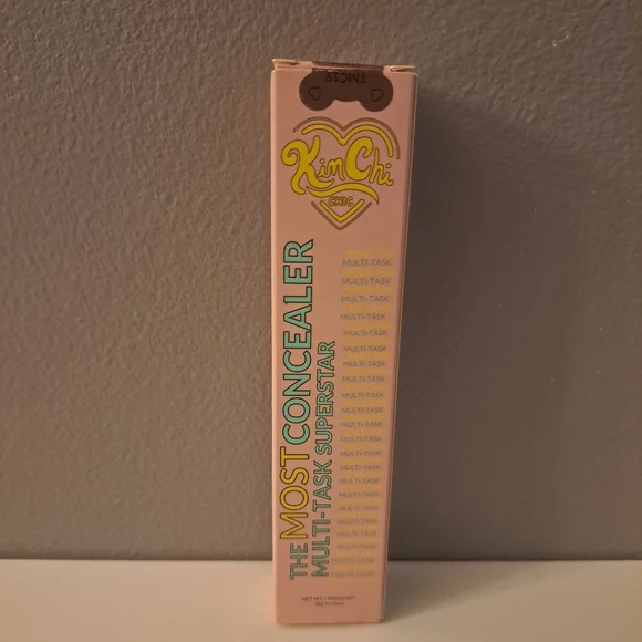 NIB Kim Chi‎ The Most Concealer Multi Task Superstar TMC19 Dark Choco