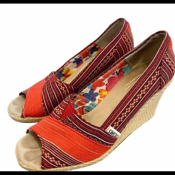 TOMS Red orange Wedge espadrille Sandal size 6.5