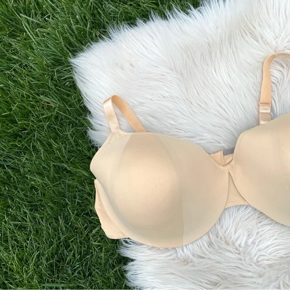 Trusst nude 46DDD bra