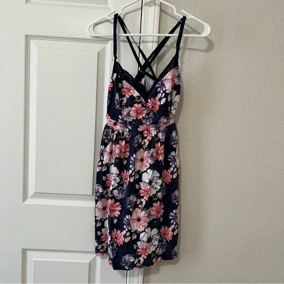 Women’s Cacique Floral and Lace Night Dress - size 10/12