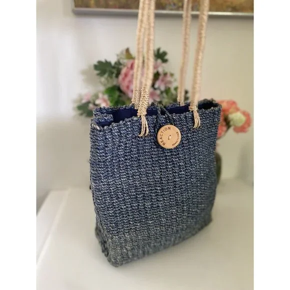 Kenneth Cole Reaction Powder Blue Abaca Straw‎ Logo Shoulder Handbag Vintage EUC