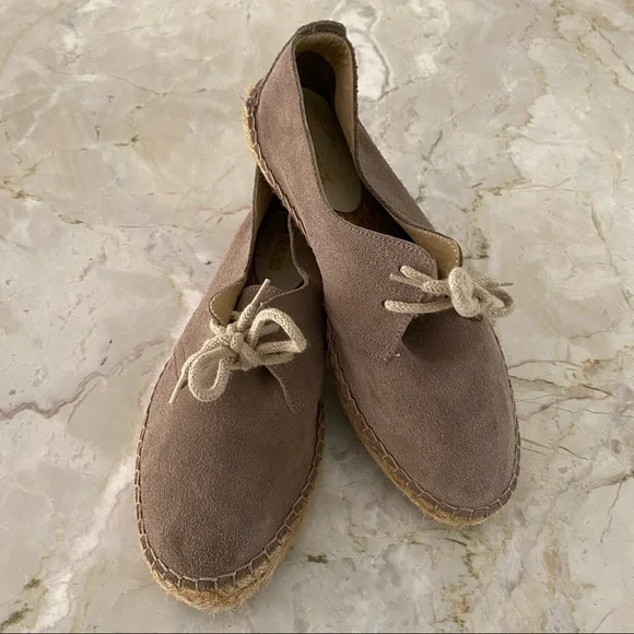Suede Lace-up Espadrilles in Taupe by Casa Hernanz Madrid, Size 39, EUC