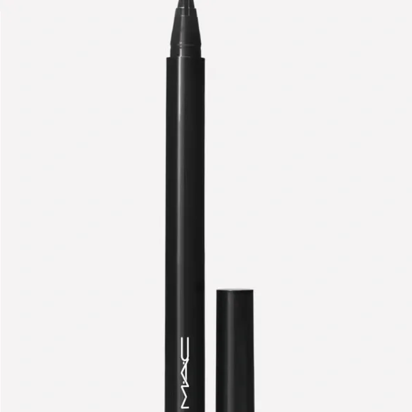 MAC Brushstoke 24 Hour Liner- Brush Black