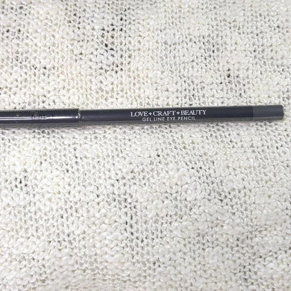 LOVE•CRAFT•BEAUTY Gel Line Eye Pencil in Searchlight, 1.21g/0.042oz