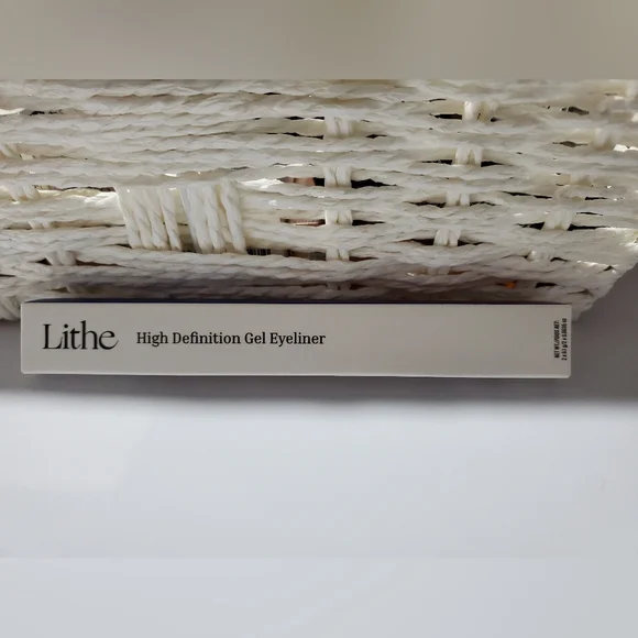 Lithe High Defination Gel Eyeliner
