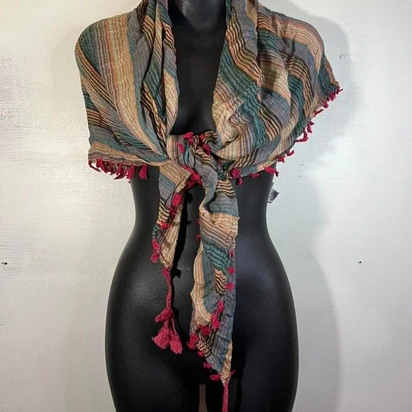 90s y2k Steve Madden shawl scarf striped boho chic striped cozy office workcore