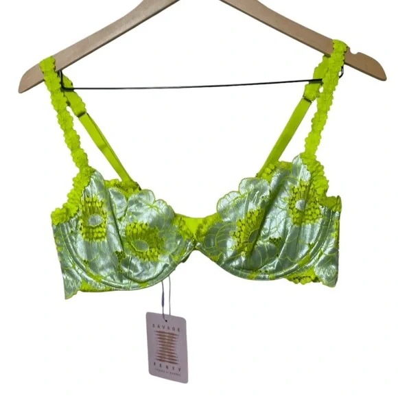 SAVAGE X FENTY PERFECT POPPIES UNLINED LACE DEMI BRA