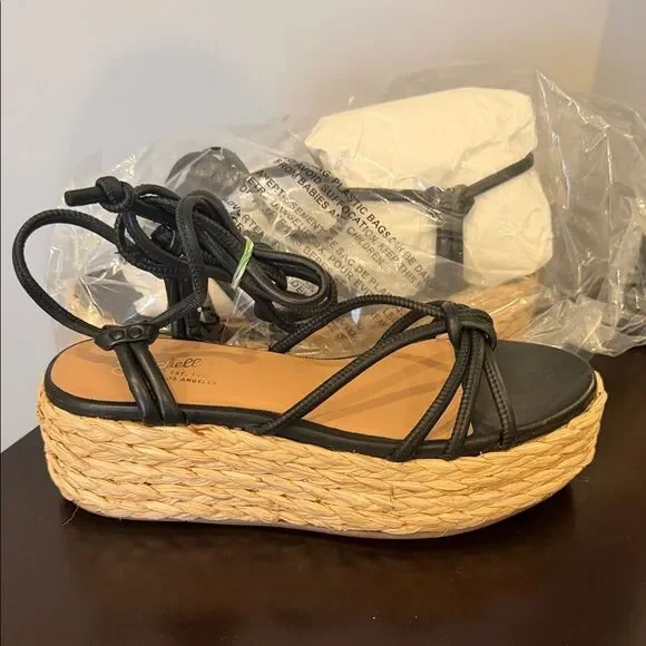 NWT. Seychelles Black Espadrille “Made for This” Wedge Sandals