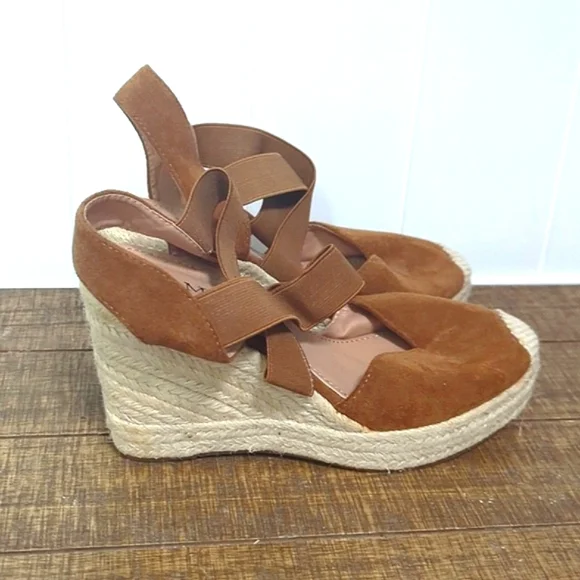 Euc Bella Marie Espadrilles Wedge Heel