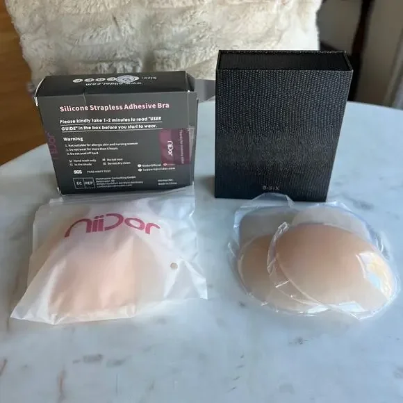 2-Pack Niidor B Cup Reusable Sticky Silicone Strapless Bras