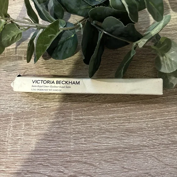 Victoria Beckham BORDEAUX Satin Kajal Liner EyeLine BNIB