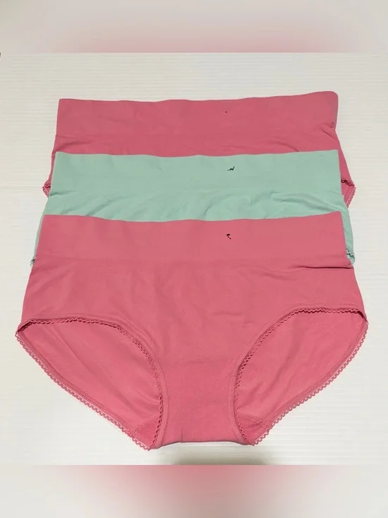 Wacoal 3-Pack Feeling Flexible Brief Underwear Women's